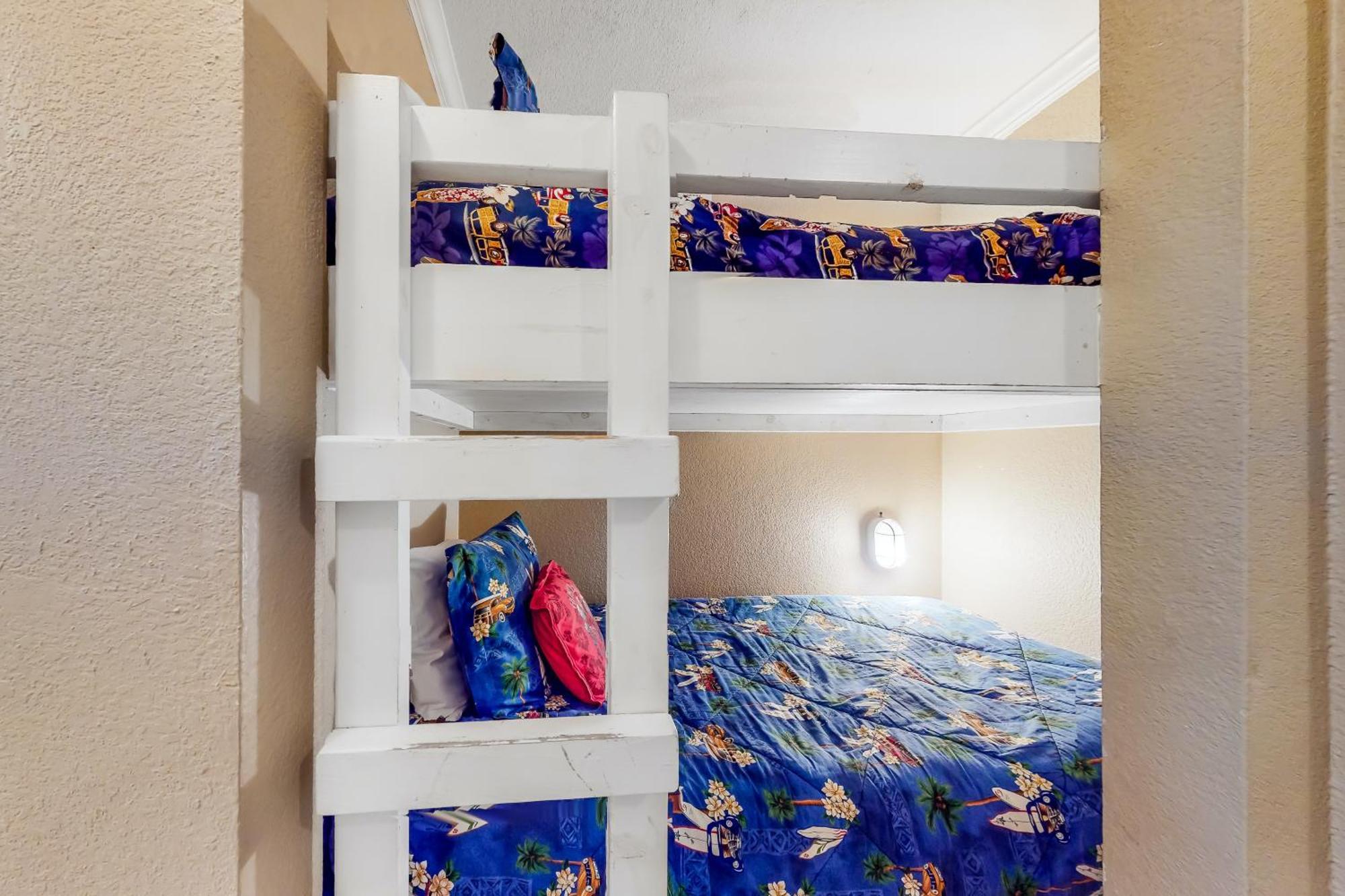 Seascape Condos Galveston Room photo